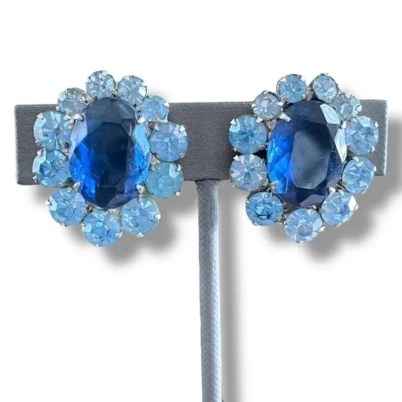 Vintage 1950s Blue Rhinestone Earrings Clip On Bridal Statement Costume Jewelry - Picture 15 of 15